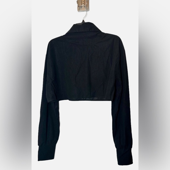 NWT AREA STARS Collared Long Sleeve Waffle Crop Top in Black - Picture 3 of 3